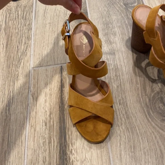 Antonio Melani shoes - Picture 2 of 9